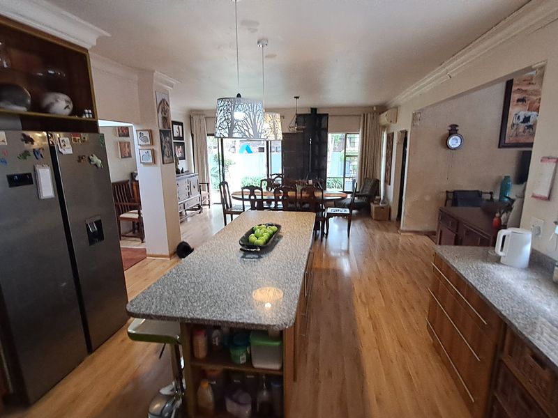 Freehold For Sale In Leandra - Photo 2