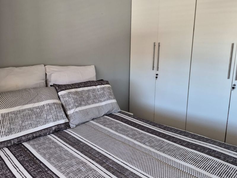 Modern And Spacious Living In Secure Brighton Beach Duplex - Photo 6