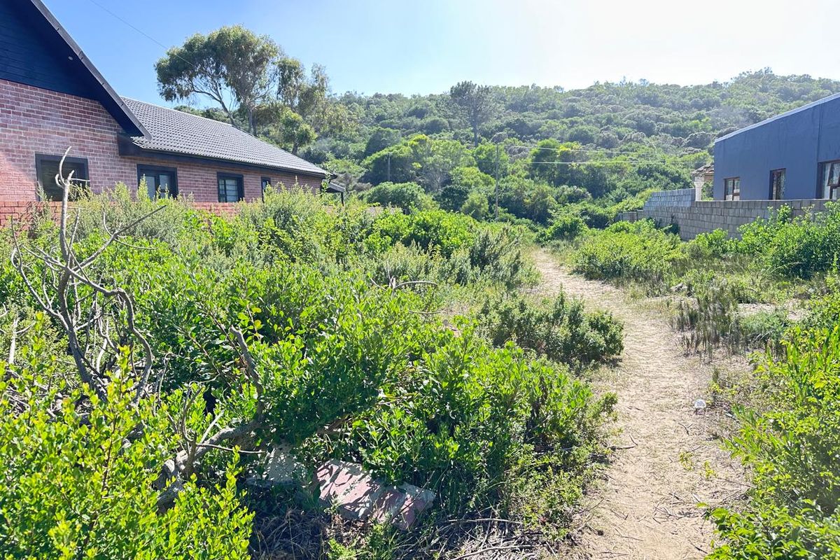 Coastal Calm Meets Opportunity – Kleinkrantz Vacant Stand - Photo 3