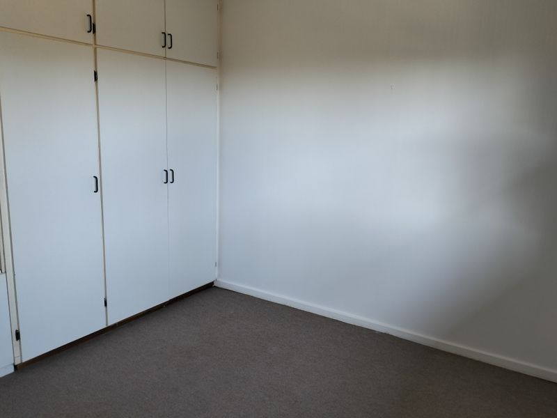 Cozy 2-Bedroom with Sea View - Photo 6