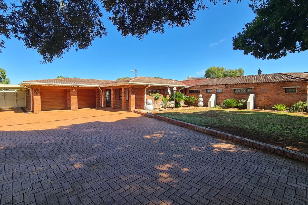 Farm For Sale In Bloemfontein - Photo 2