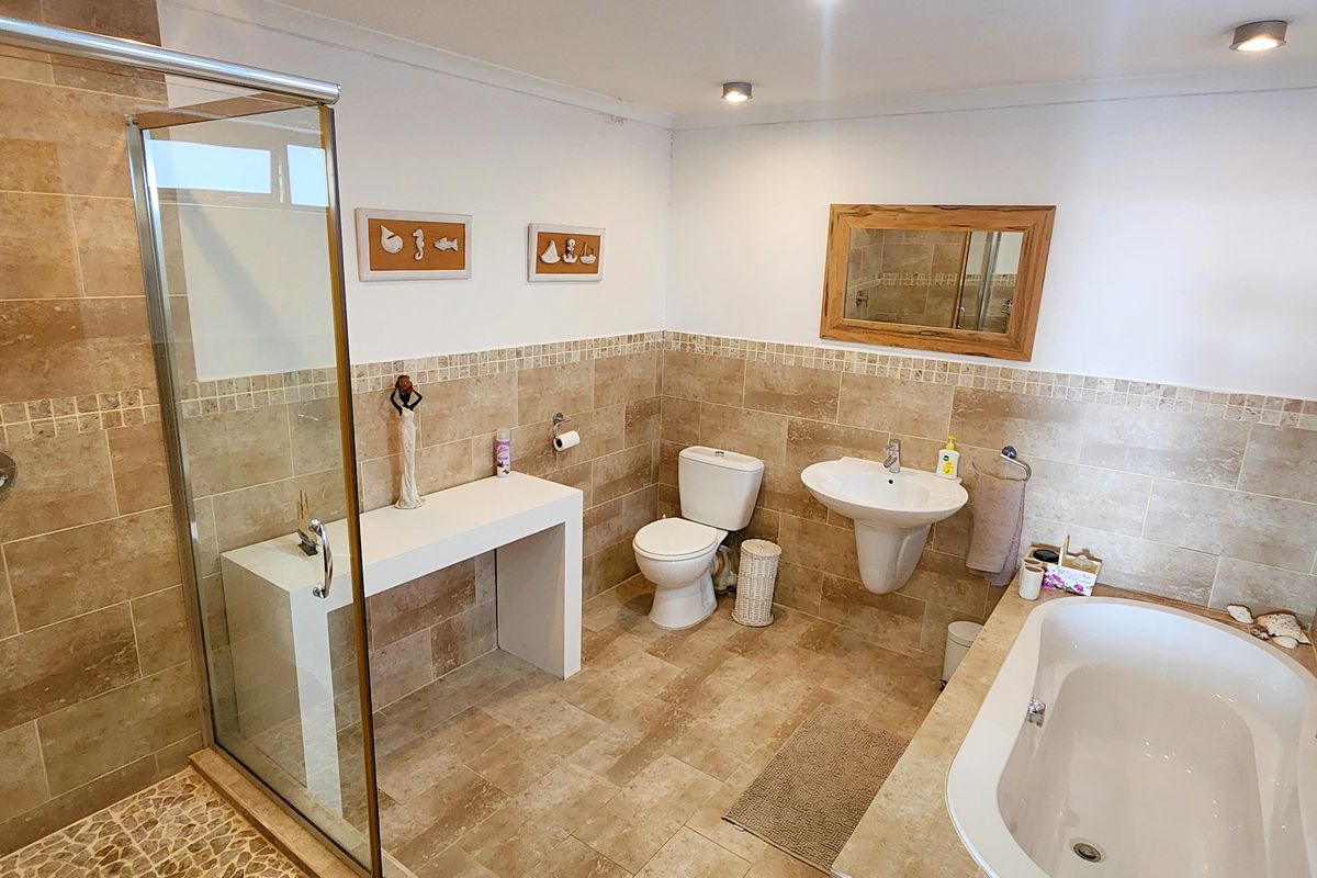 Wake Up to Breathtaking Views Every Day - Photo 5