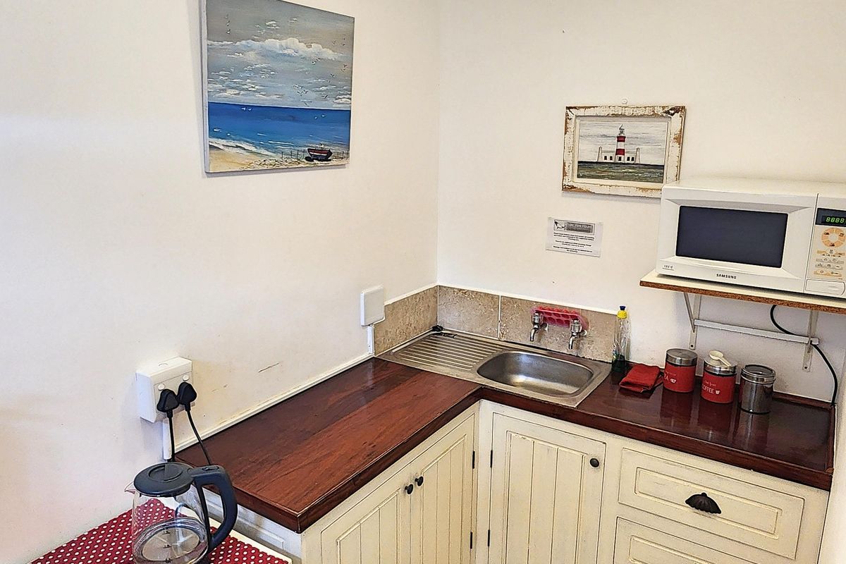 Wake Up to Breathtaking Views Every Day - Photo 4