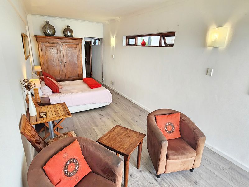 Wake Up to Breathtaking Views Every Day - Photo 3