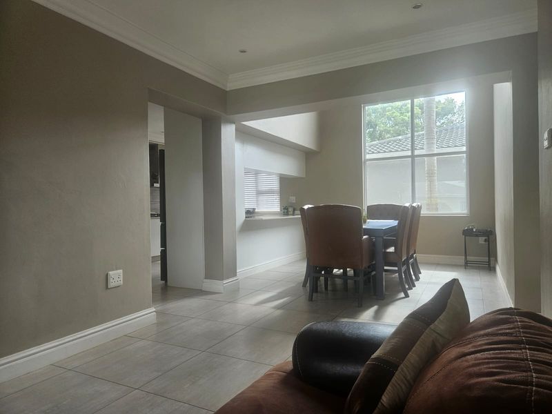 Townhouse in Clansthal, your perfect coastal retreat awaits! - Photo 4