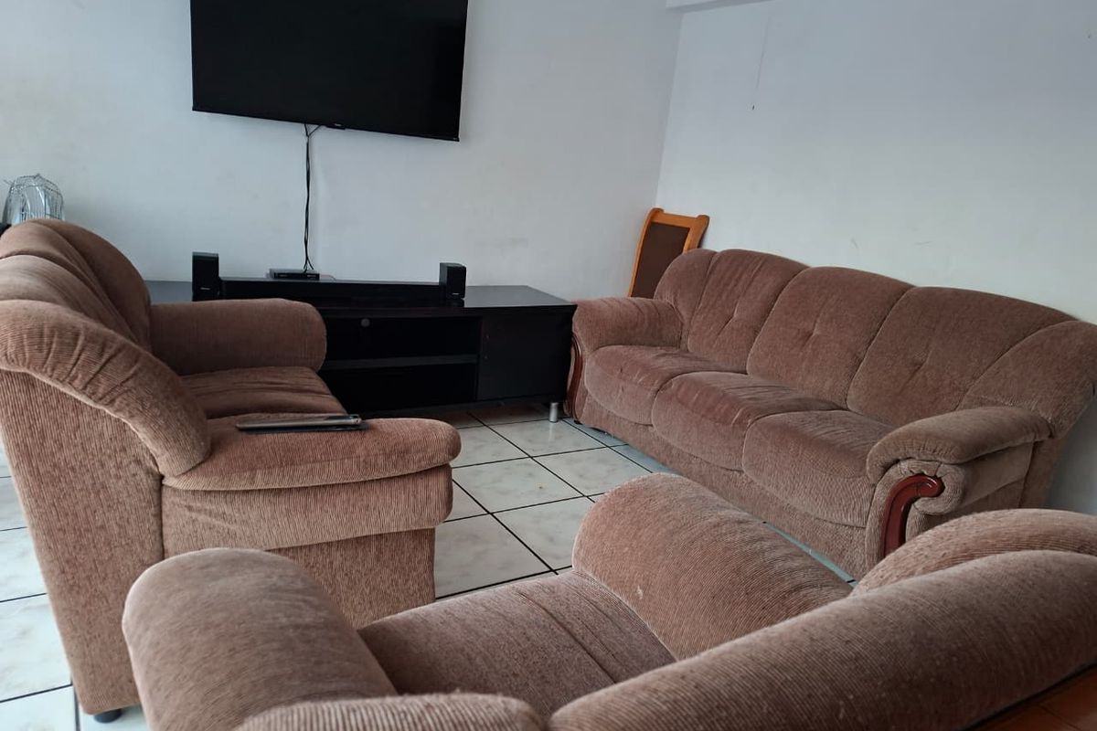 2 Bedroom Flat - Photo 4