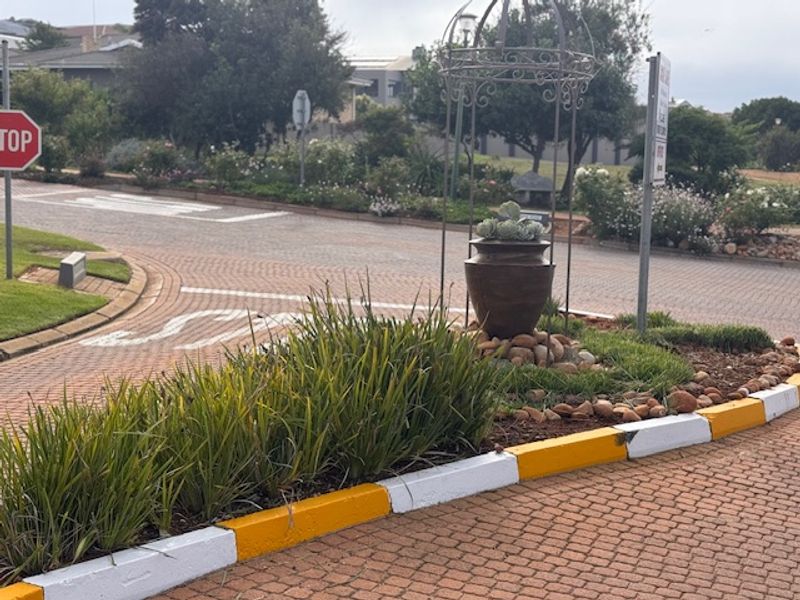 Prime Erf for Sale in Established Estate - Photo 5