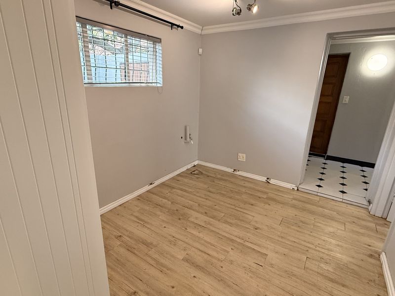 Tranquil Garden Cottage with Private Yard - Photo 4