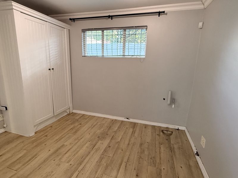 Tranquil Garden Cottage with Private Yard - Photo 5