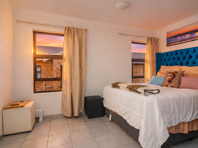 Modern Comfort: Your Spacious 3 Bedroom Apartment Awaits at Spring Glades | Roodepoort - Photo 4