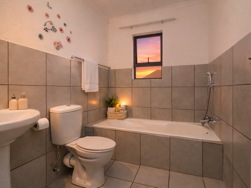 Modern Comfort: Your Spacious 3 Bedroom Apartment Awaits at Spring Glades | Roodepoort - Photo 6