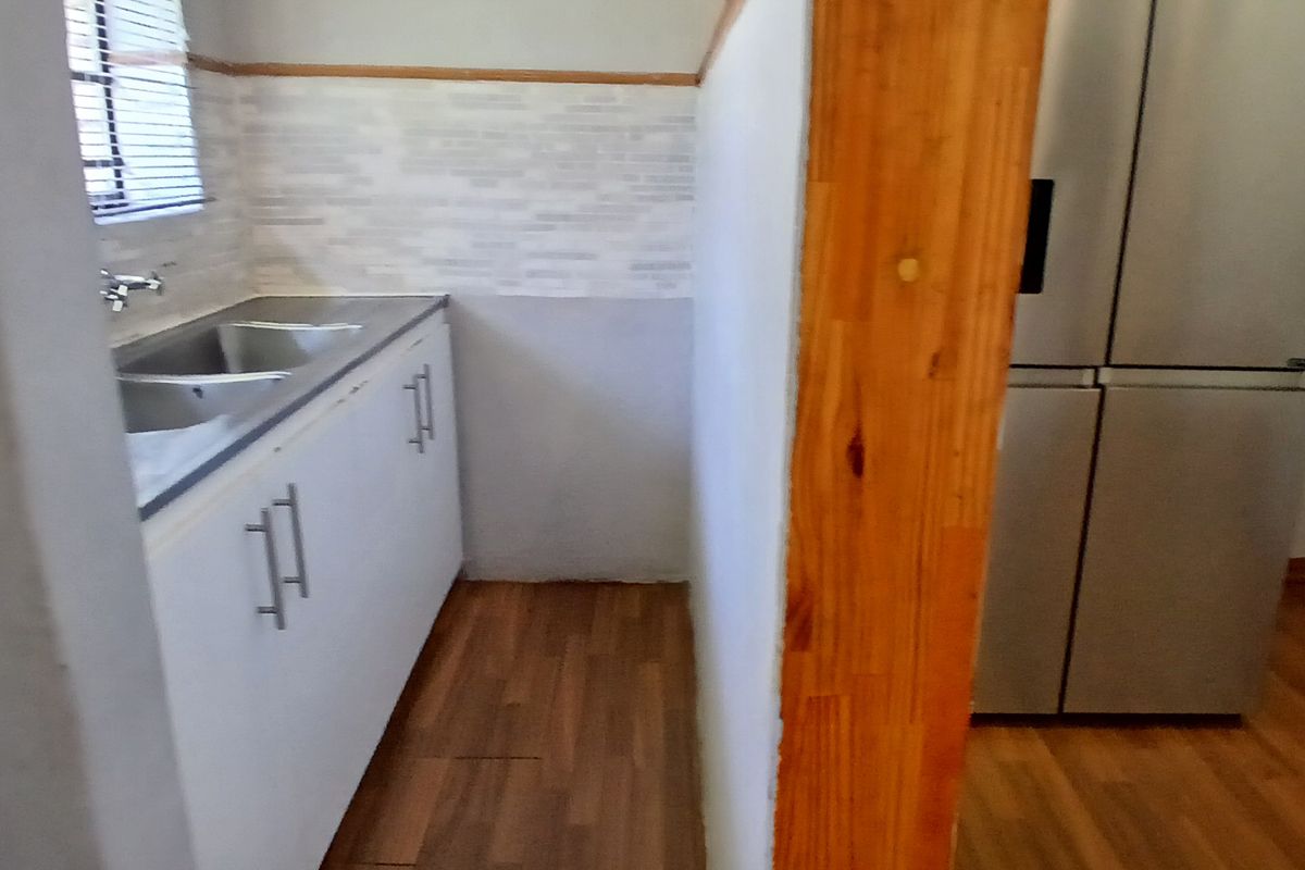 Spacious Family Living with Endless Potential in Brackenhurst - Photo 5