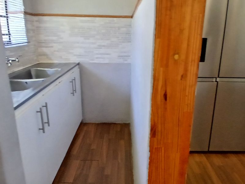 Spacious Family Living with Endless Potential in Brackenhurst - Photo 5