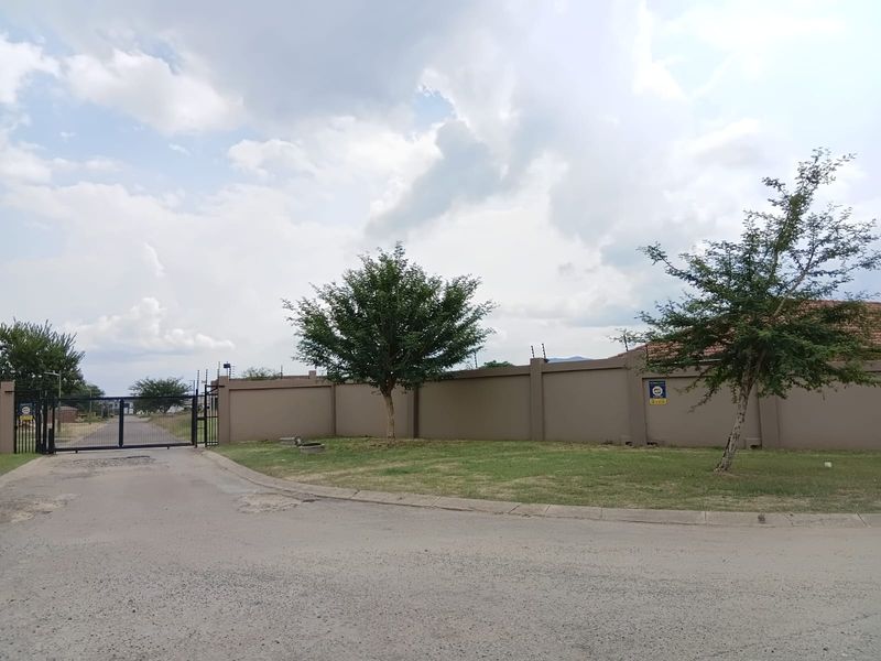 A Blank Canvas Waiting For You. - Photo 4