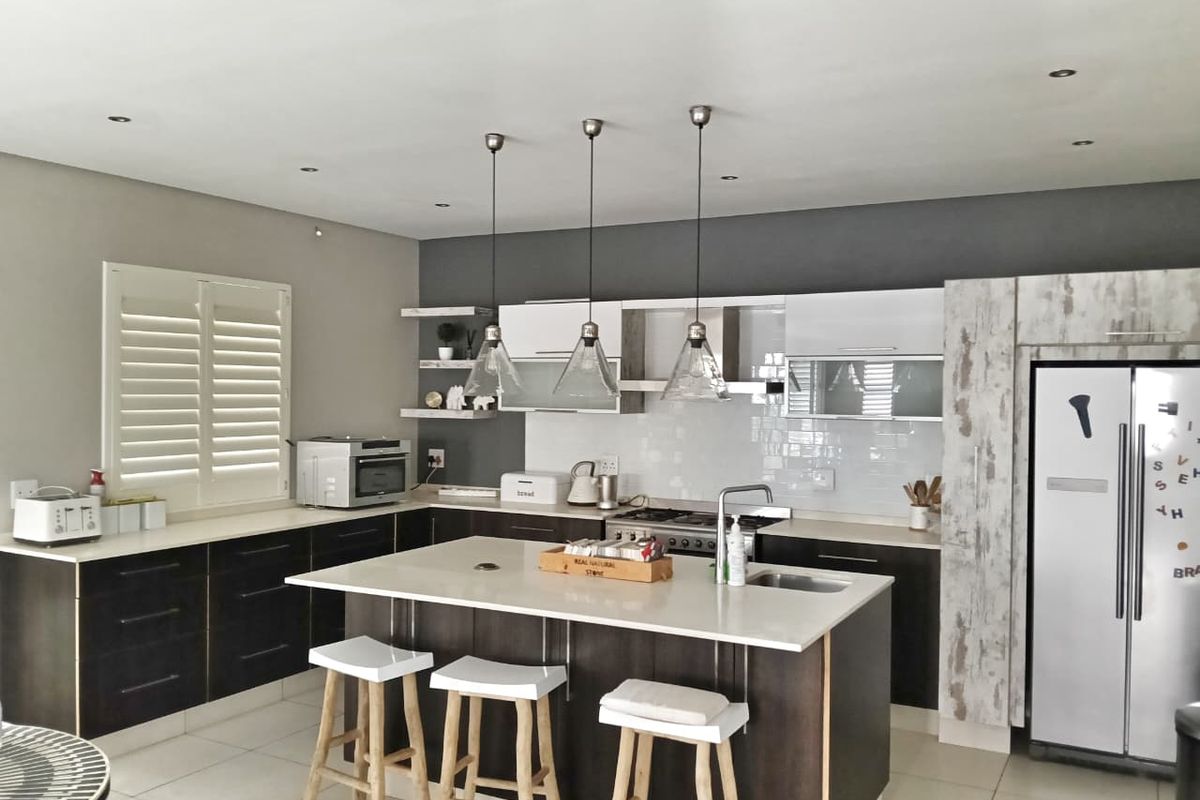 Luxury Lakeside Living in Mzingazi Golf Estate - Photo 5