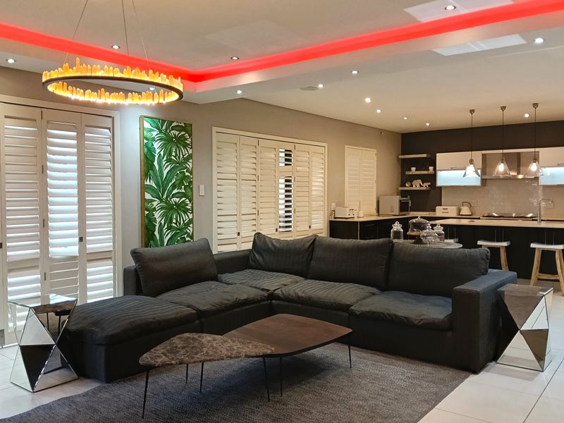 Luxury Lakeside Living in Mzingazi Golf Estate - Photo 2