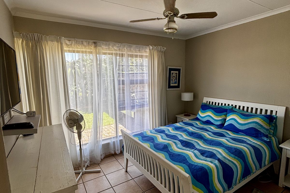 Charming Two-Bedroom Home in Secure Riverside Estate in Plettenberg Bay - Photo 5