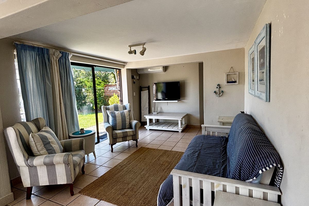 Charming Two-Bedroom Home in Secure Riverside Estate in Plettenberg Bay - Photo 2