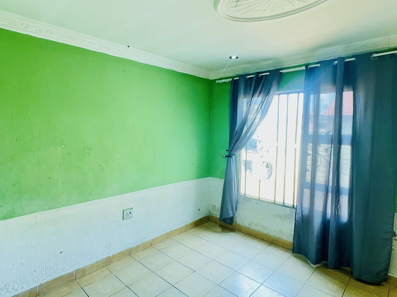 Modern 2-Bedroom Home with Jacuzzi Bath & Entertainment Area in Payneville, Springs - Photo 9