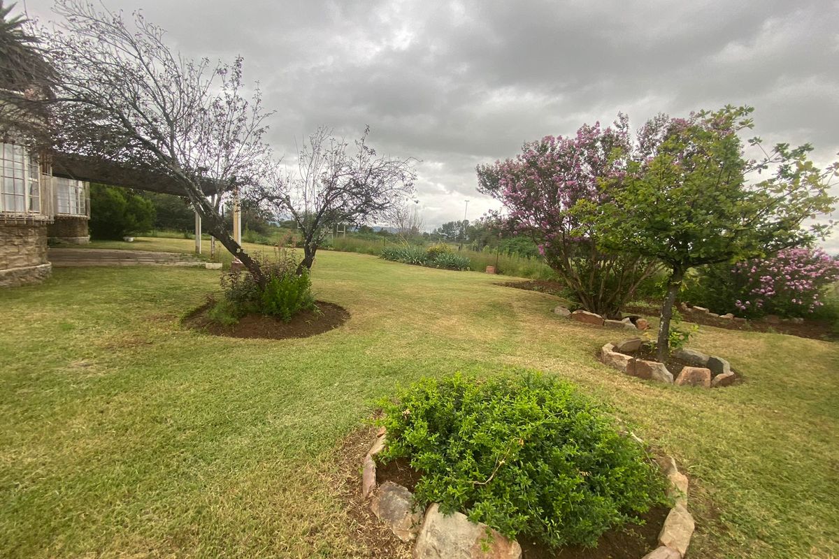 Glenside Farm House - Photo 2