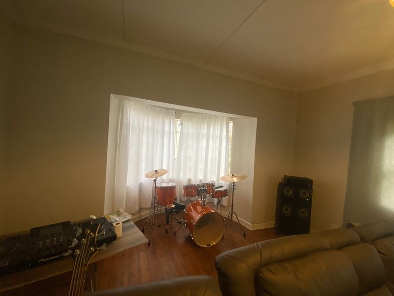 Glenside Farm House - Photo 9