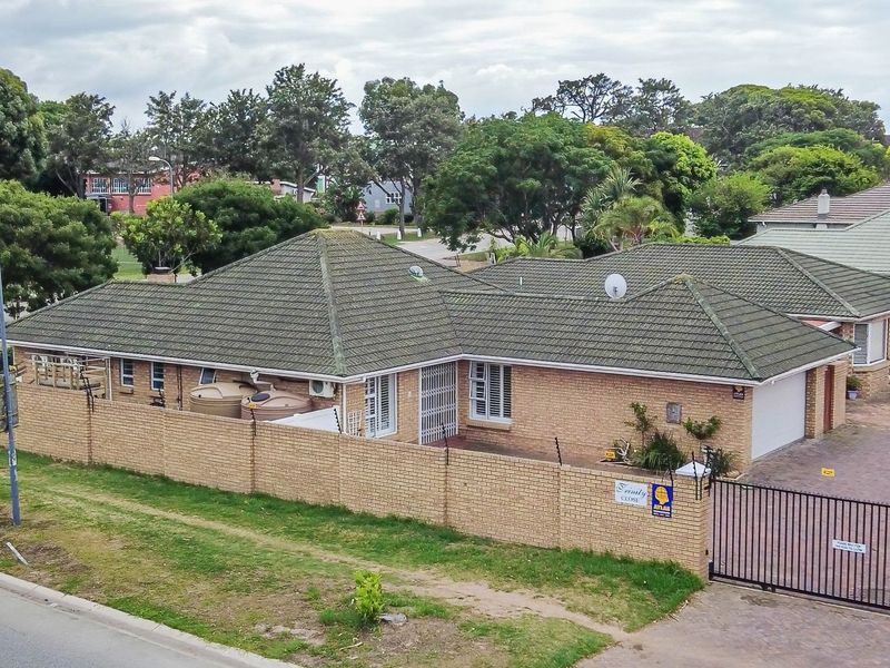 Neat-as-a-Pin & Fully Renovated – Just Move In and Enjoy! - Photo 2