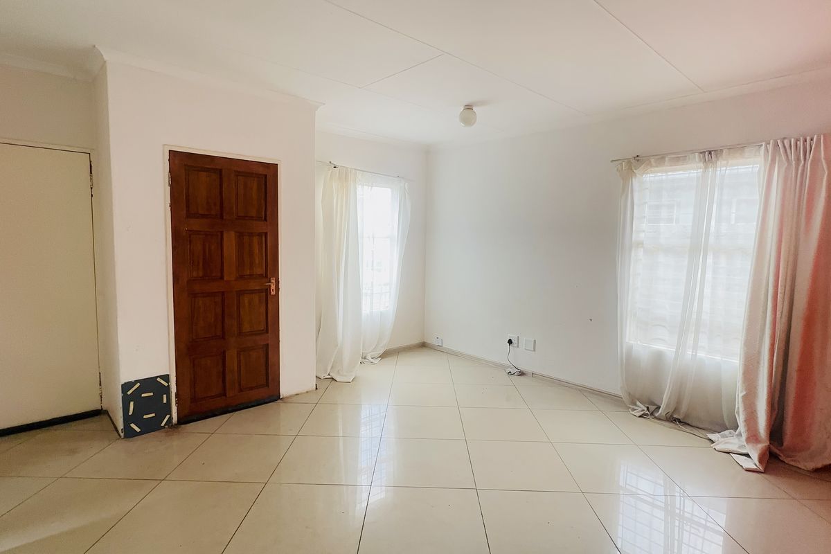 Affordable Gem with Big Potential in Salfin - Photo 3