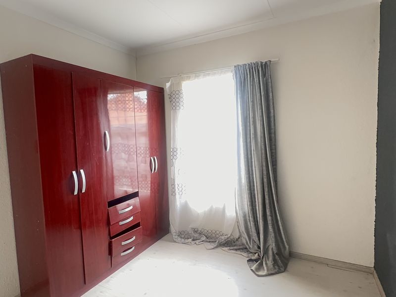 Affordable Gem with Big Potential in Salfin - Photo 9