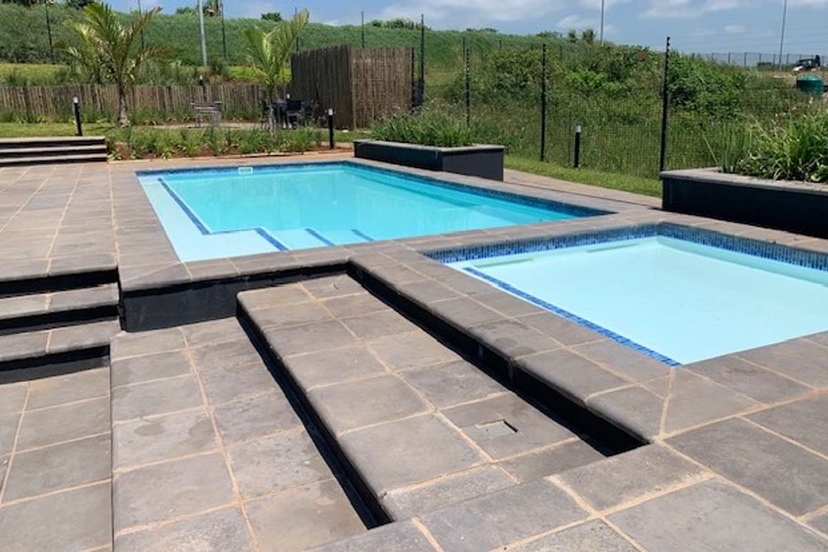 SITUATED IN A SOUGHT AFTER ESTATE ON  THE NORTH COAST 2 BEDROOM, 2 BATHROOM APARTMENT TO RENT - Photo 2