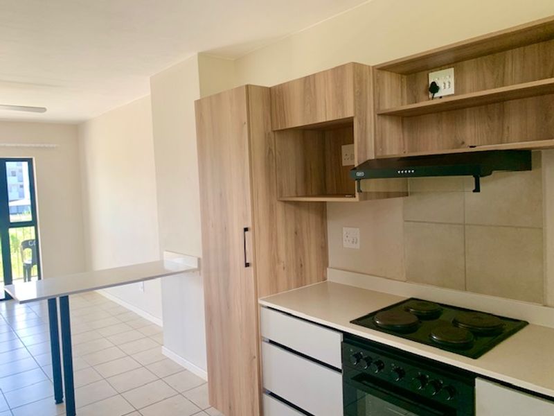 SITUATED IN A SOUGHT AFTER ESTATE ON  THE NORTH COAST 2 BEDROOM, 2 BATHROOM APARTMENT TO RENT - Photo 9