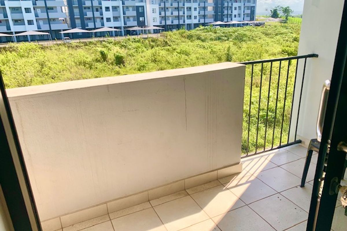 SITUATED IN A SOUGHT AFTER ESTATE ON  THE NORTH COAST 2 BEDROOM, 2 BATHROOM APARTMENT TO RENT - Photo 5