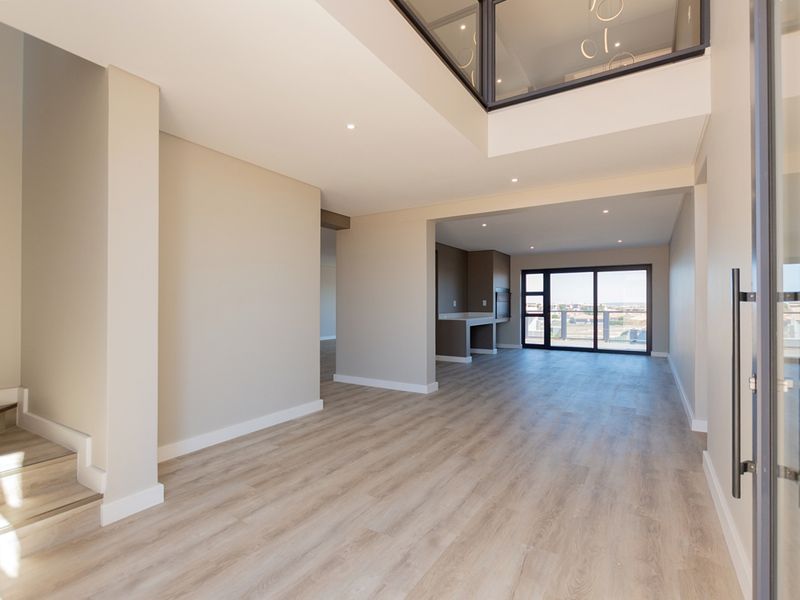 Elevated Living with Expansive Views - Photo 10