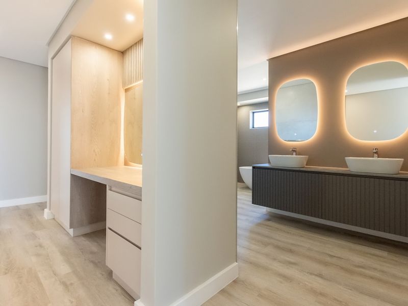 Elevated Living with Expansive Views - Photo 4