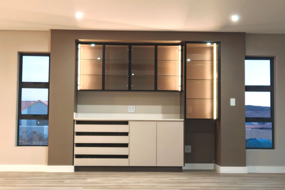 Elevated Living with Expansive Views - Photo 3