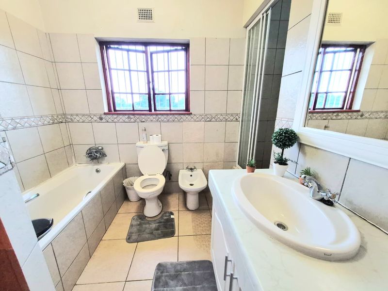 3-Bedroom Townhouse in Secure Complex with Private Garden – Empangeni - Photo 10