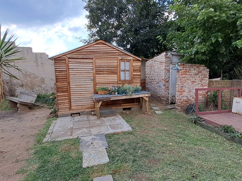 Charming 2-Bedroom Gem in the Heart of town – Perfect for First-Time Buyers or Investors - Photo 8