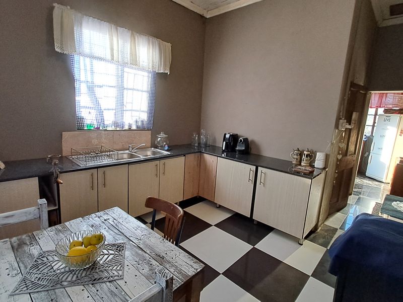 Charming 2-Bedroom Gem in the Heart of town – Perfect for First-Time Buyers or Investors - Photo 5