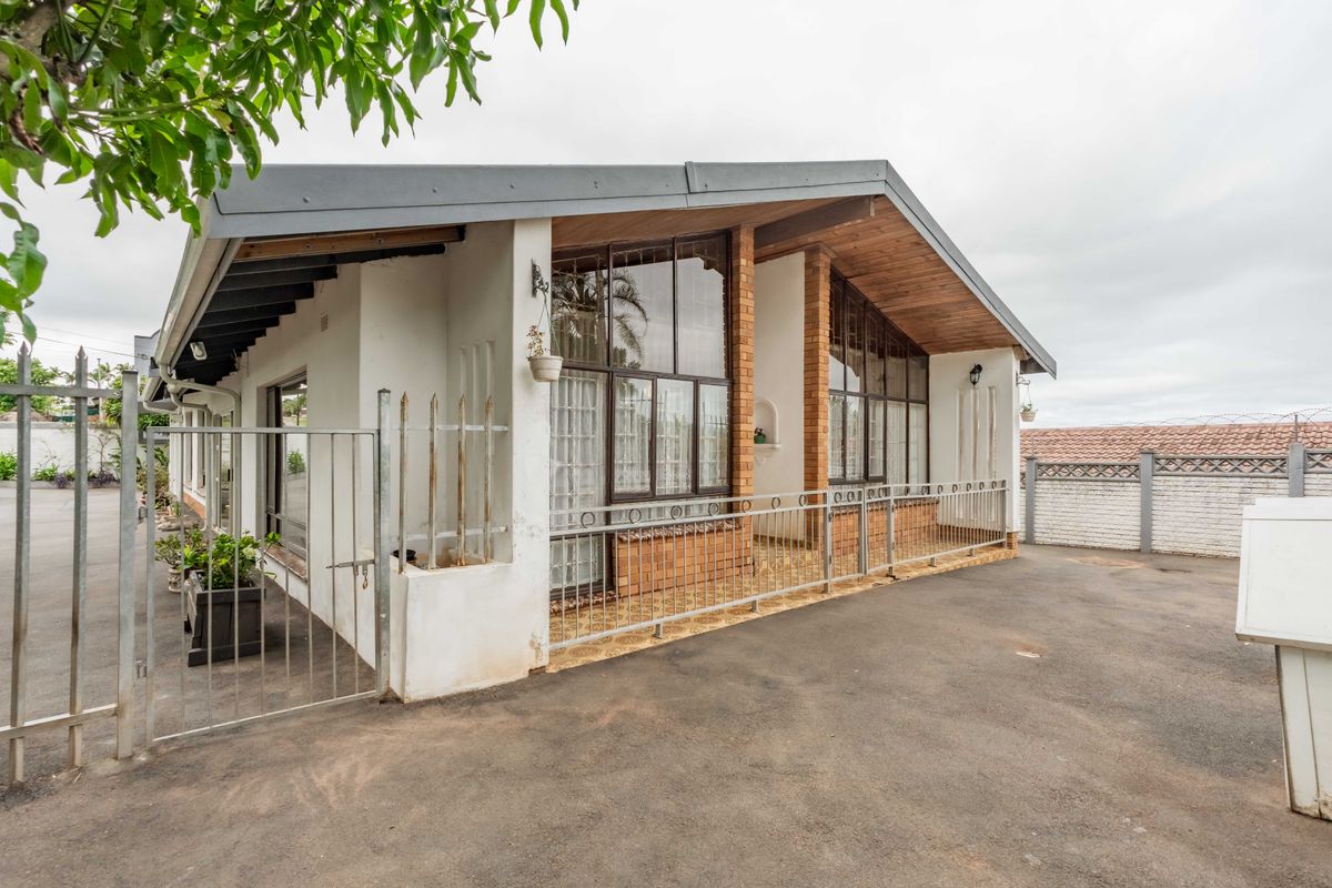 Your Cosy Dream Home Awaits you! - Photo 2