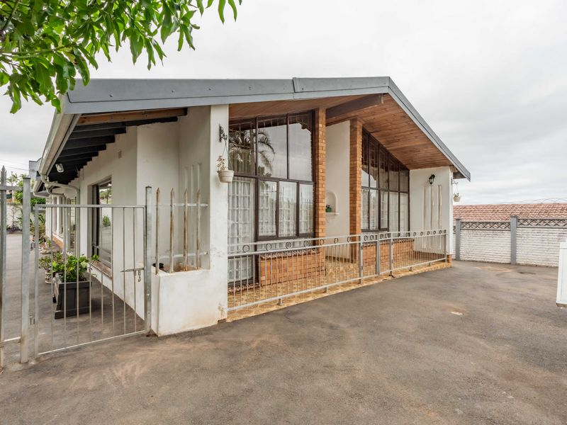 Your Cosy Dream Home Awaits you! - Photo 2