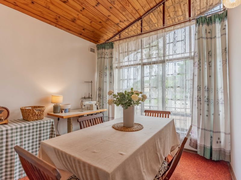 Your Cosy Dream Home Awaits you! - Photo 10