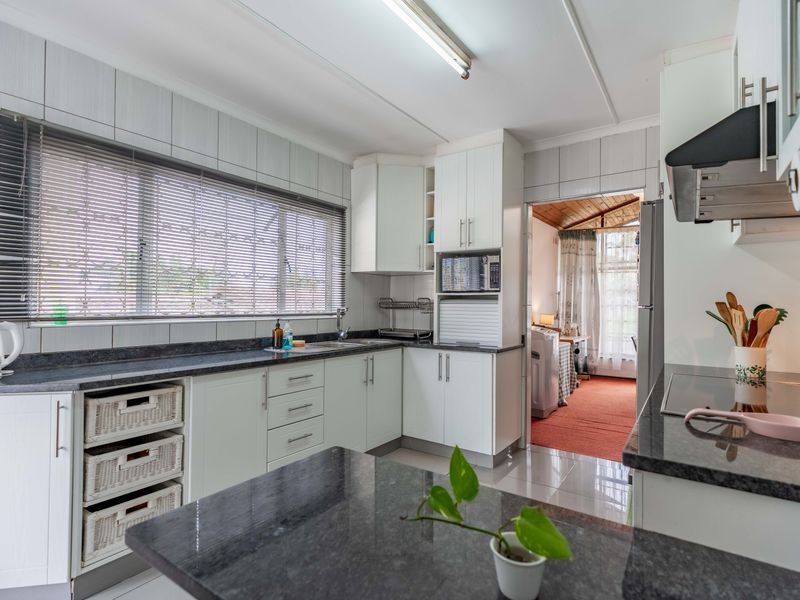 Your Cosy Dream Home Awaits you! - Photo 7