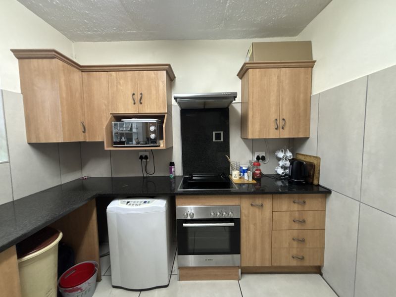 Investor Opportunity – 3 Bedroom Townhouse with Long-Term Tenants - Photo 6