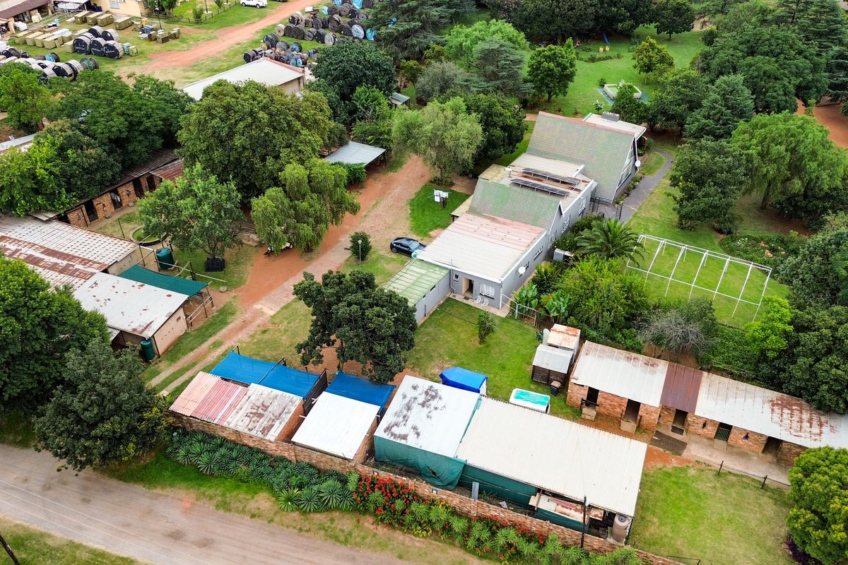 Bidding to start from R3,500,000!! Live Auction!! Farm Property with houses for Sale - Photo 3