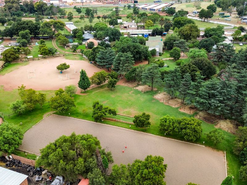 Bidding to start from R3,500,000!! Live Auction!! Farm Property with houses for Sale - Photo 9