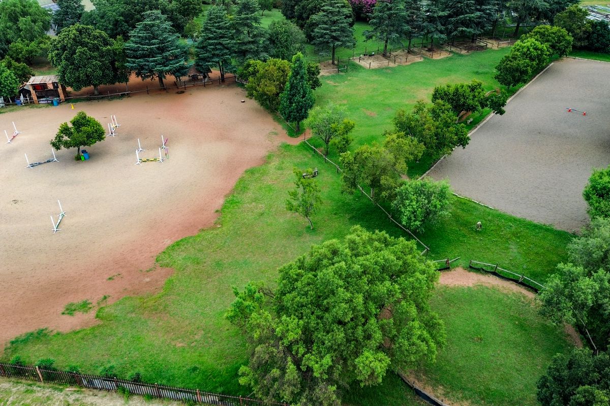 Bidding to start from R3,500,000!! Live Auction!! Farm Property with houses for Sale - Photo 2