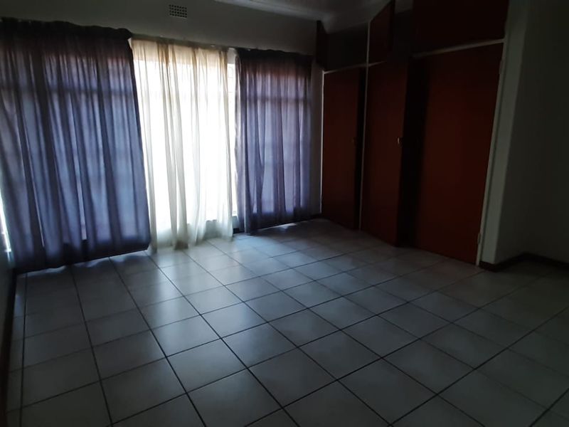 Spacious 2 Bedroom House to Rent in Gezina - Photo 10