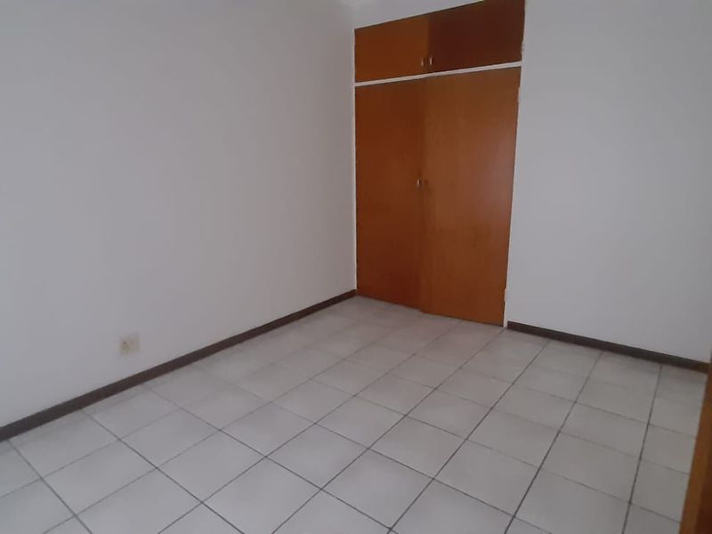 Spacious 2 Bedroom House to Rent in Gezina - Photo 8