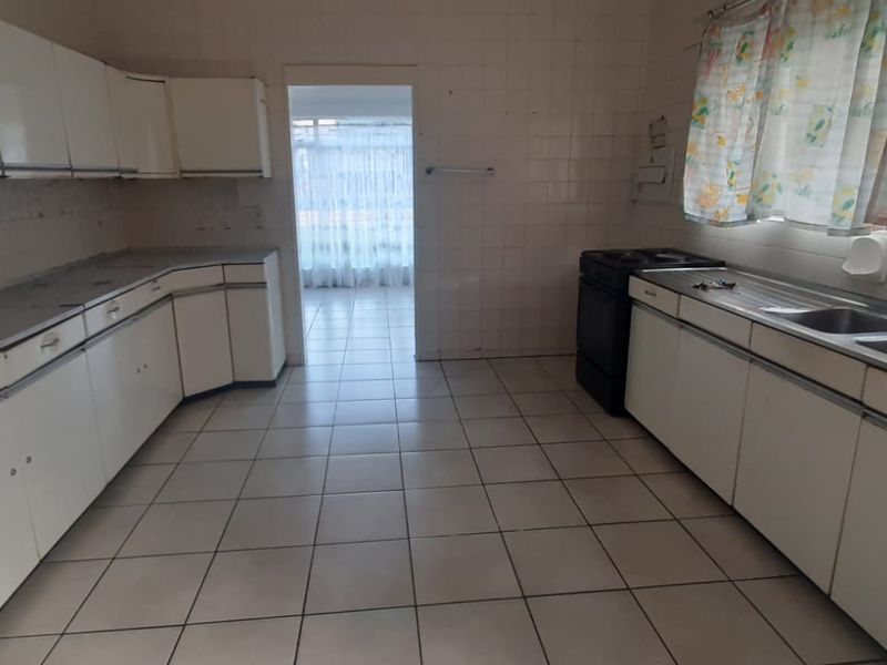 Spacious 2 Bedroom House to Rent in Gezina - Photo 6