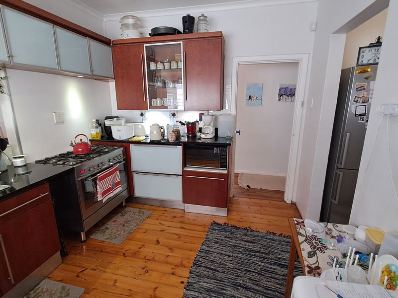 Spacious 4 Bedroom Family Home with Pool to Rent - Photo 7