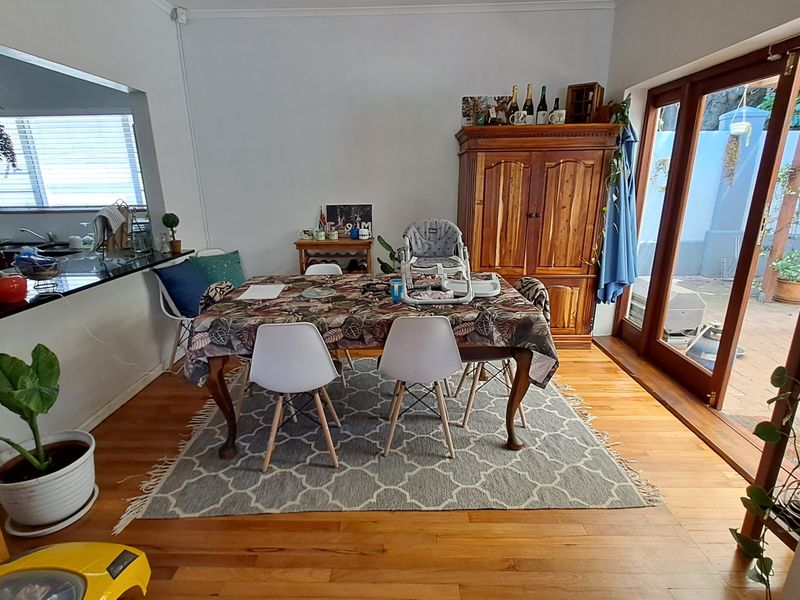 Spacious 4 Bedroom Family Home with Pool to Rent - Photo 6